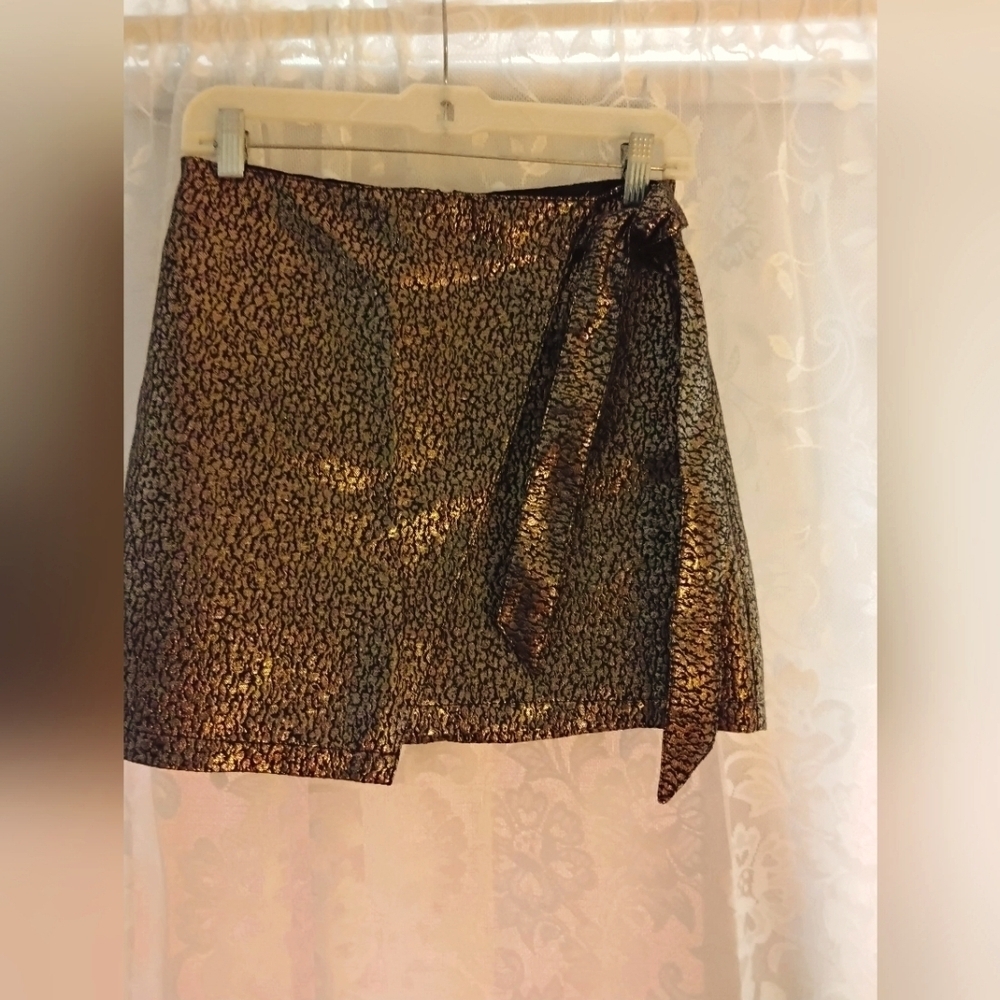 Express Metallic Side Flow Belt Metallic Mini Skirt NWTS